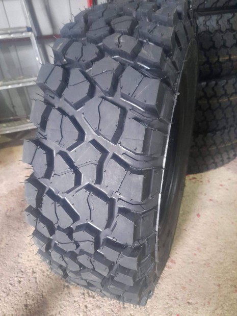265/70R16 KM2 mints terepgumi