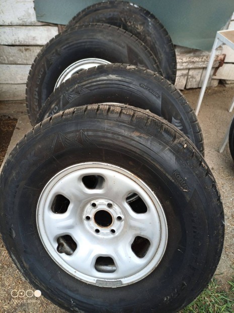 265/70 R16 Hankook Winterstar garnitra felnivel