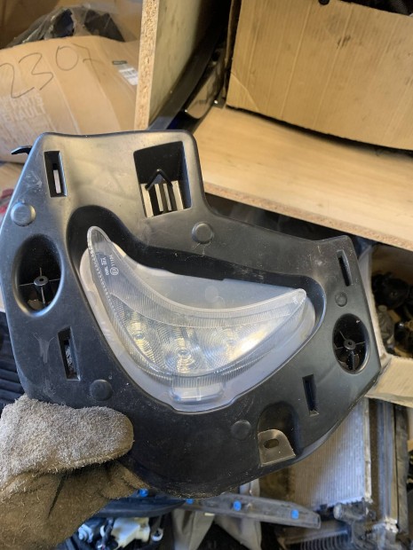 266007997r Renault zoe jobb oldali led menetf�ny  tart�val 