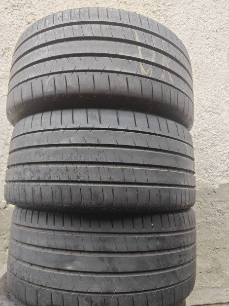 266/30 r22 nyri szett