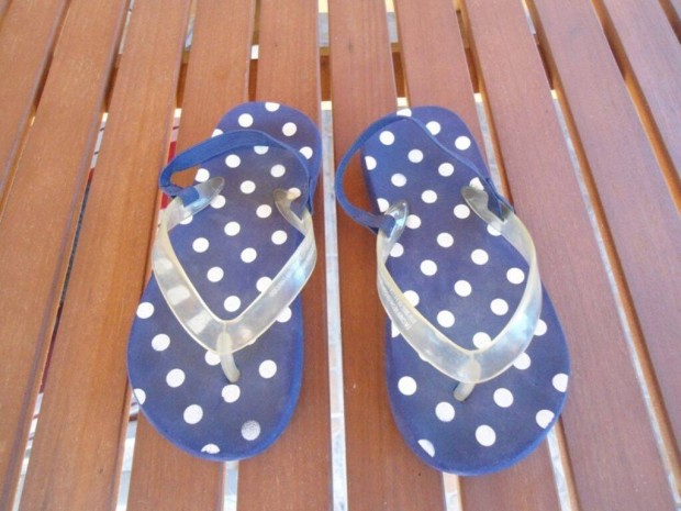 26-27-es lny flip-flop papucs, htul tartja a gumi- strandpapucs