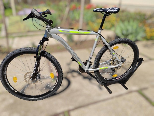 26 Dinotti 3010 aluvázas Mountainbike MTB kerékpár