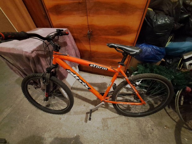 26" Mountain Bike, kerkpr, bicikli 