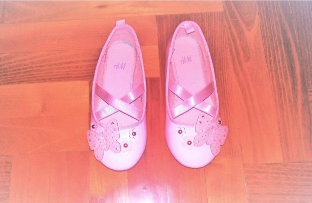 26 bth16 cm 1.kéz H&M cuki 3D pillangós lakk balerina cipő