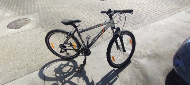 26 colos Genesis Béta MTB kerékpár