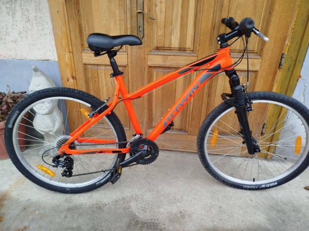 26-os B-Twin Rockrider 340 kerékpár