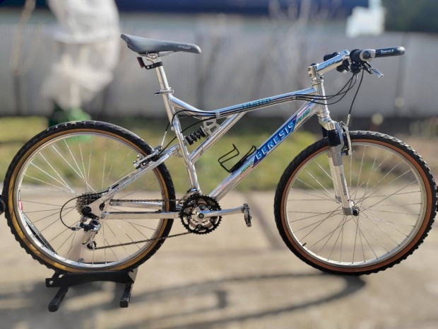 26-os Genesis Limited aluvázas Mountainbike MTB kerékpár