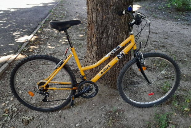 26-os Női Active Kerékpár
