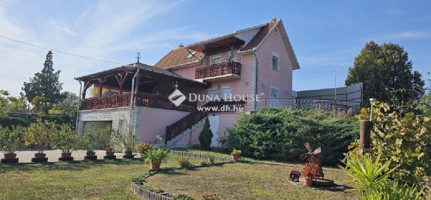 270 nm-es h�z elad� T�pi�szecs�