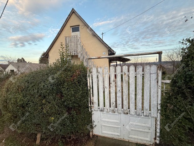 2742 nm-es telek elad� Zalaegerszeg