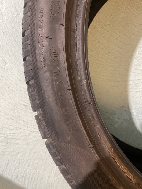275/35R20 Pirelli tli gumi 2 db
