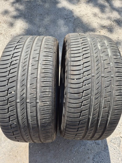 275/35R22 Continental 
