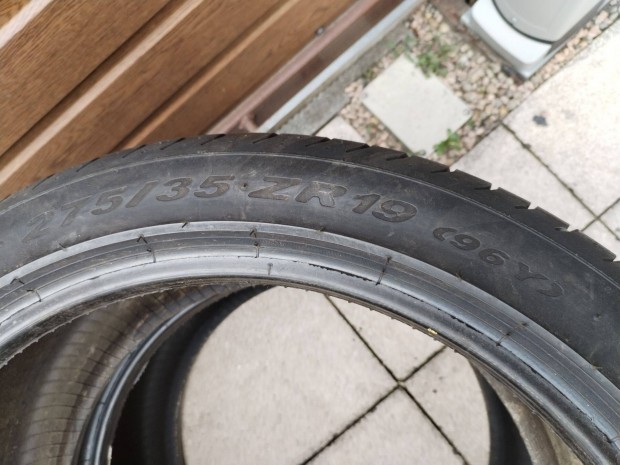 275 35 19 pirelli 275/35 R 19 nyári gumi 2 db 2021.16.hét