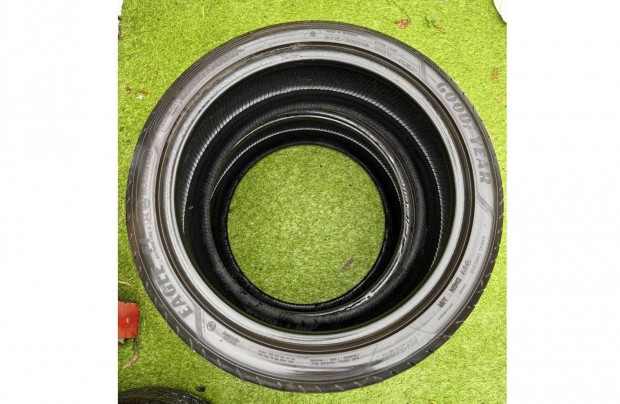 275/35 R19 2db nyri gumi