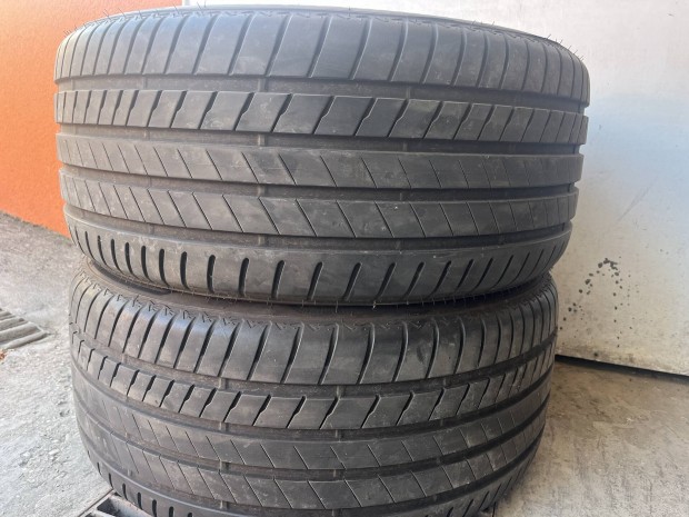 275/40R20 nyarigumik eladok(2db)