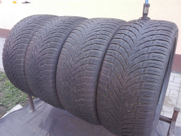 275/40R21 Nokian tli gumi garnitra 275/40 r21