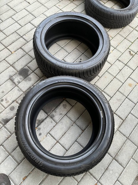 275/40 R18 Bridgestone tligumi