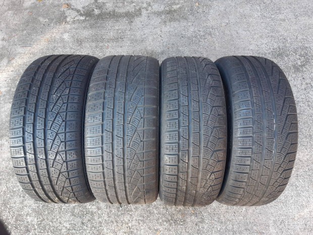 275/40 R19 - 245/45 R19 -új Pirelli téligumik (Run Flat)