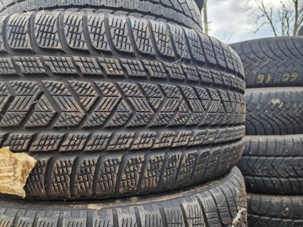 275/45-21 /315/40-21 Pirelli teli garnitúra