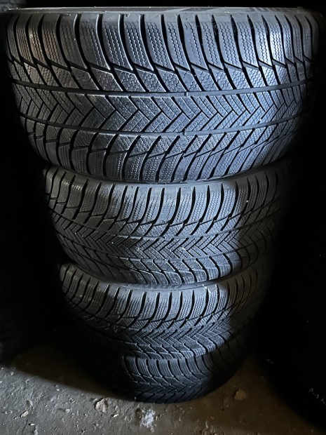 275/45 R20 Bridgestone téli