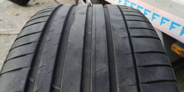 275/45 R22 Michelin Pilot Sport4 nyri 4mm 1db !