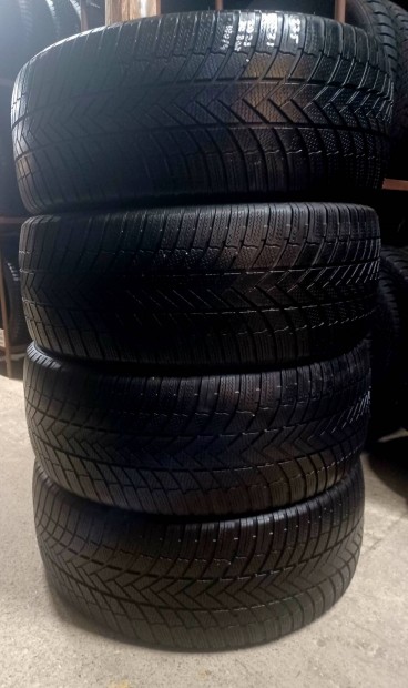 275/45r21 275/45 r21 tli 4db 