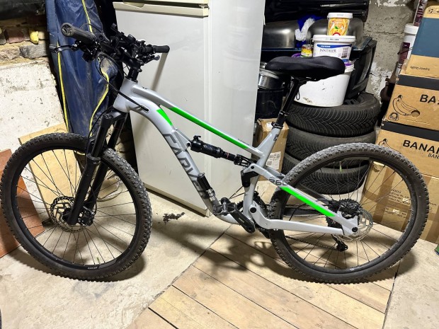 27,5 Fully Mountainbike elad