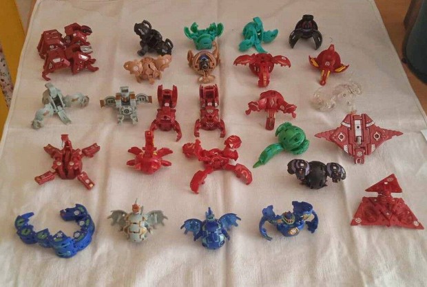 27 db. Bakugan jtk egyben, igen kedvez ron!