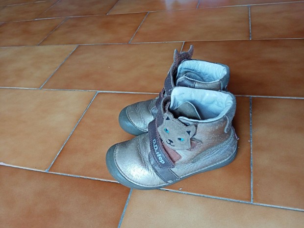 27-es d.d.step barefoot cipő