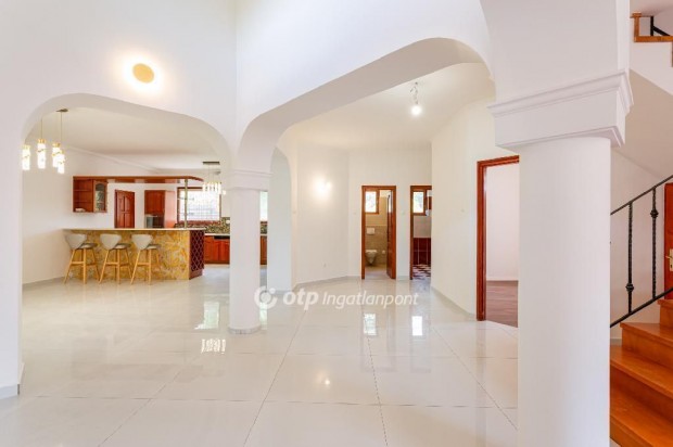 280 nm-es h�z elad� Szigetszentmikl�s