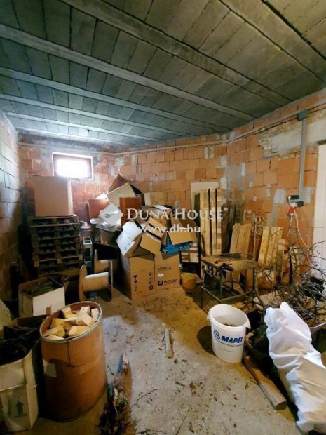 280 nm-es h�z elad� Veresegyh�z