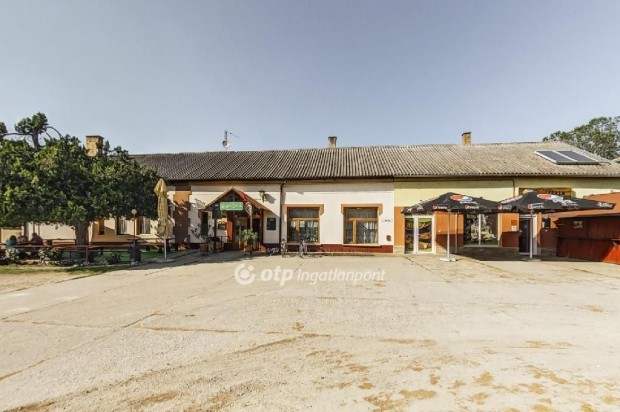 280 nm-es kocsma elad� D�vod