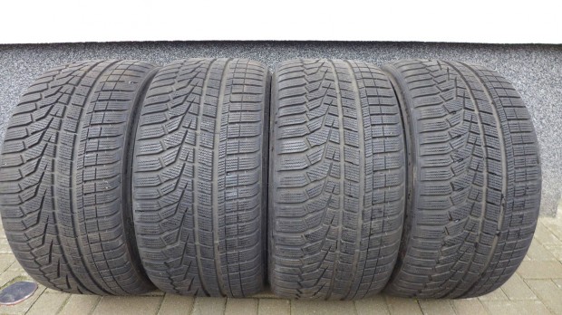 285/30 R22 Hankook W320 Winter i*cept evo2 XL tligumi szett