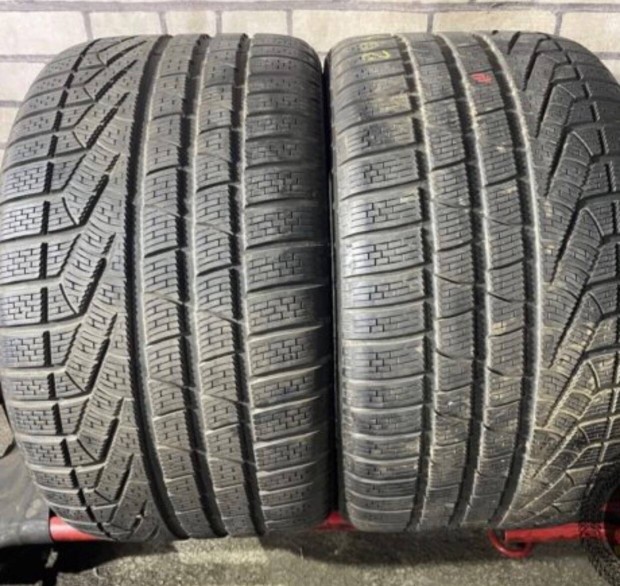 285/35R18 285/35/18 285_35_18 Pirelli tli gumi gumik