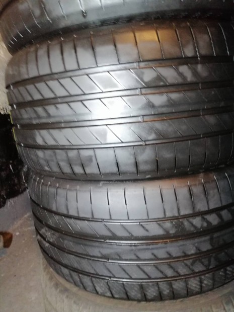 285/35 R21 Good Year F1 nyári gumi pár.