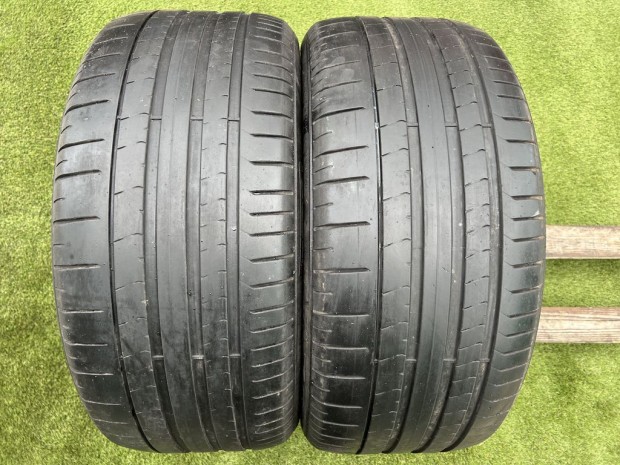 285/40 R21 Pirelli PZero nyári gumi 4,5-5mm