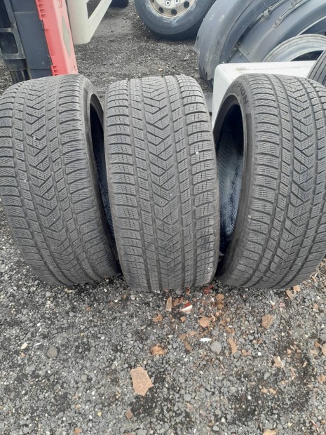 285/40 R22 Pirelli tli gumi 