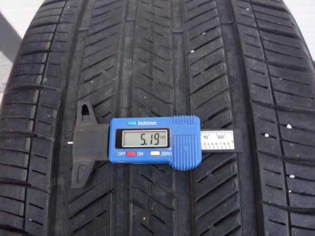 285/45R22 Good-Year 4évszakos gumi 2db jó állapotban eladó!