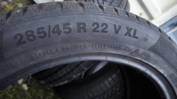 285/45R22 continental tligumi