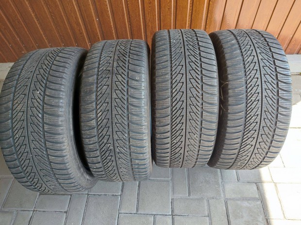 285/45-20 Goodyear téligumi garnitúra!