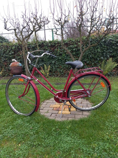 28-as 28" Agyvlts 3 sebessges holland vrosi kerkpr