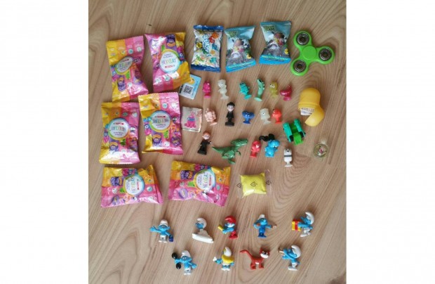 28 db jtkfigura Hupikk trpikk Kinder tojs figura vegyesen