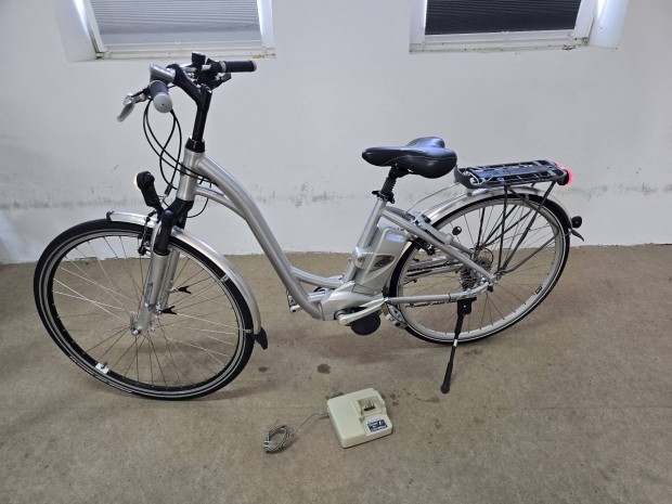 28as Flyer, Panasonic kzpmotoros elektromos kerkpr bicikli ebike