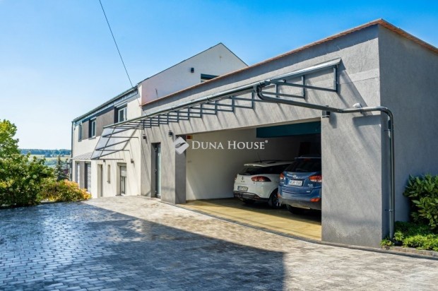 292 nm-es h�z elad� G�d�ll�