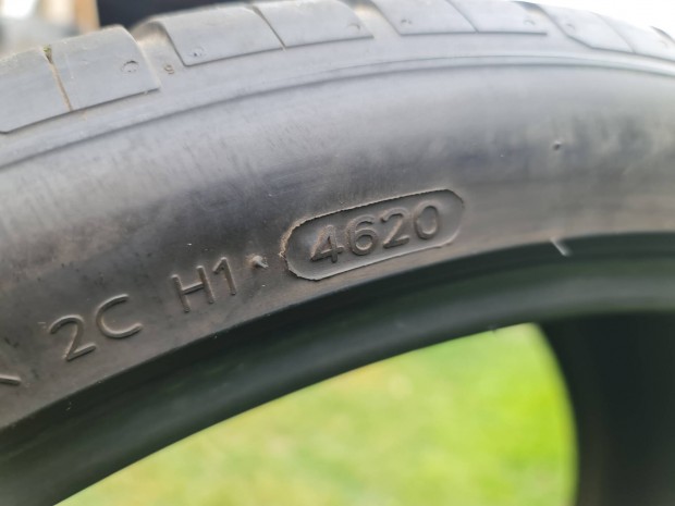 295 30 r22 nyarigumi garnitúra
