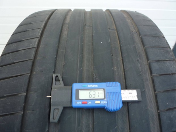 295/35R21 Michelin garnitúra nagyon jó állapotban eladó!