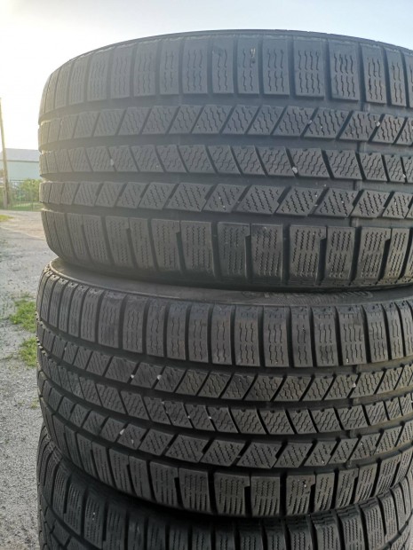 295/35R21 Pirelli tligumik