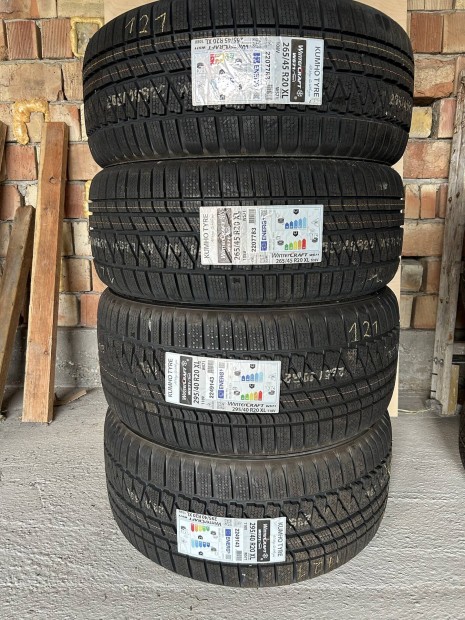 295/40 r20 Kumho Wintercraft