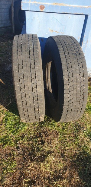 295/80R22,5 gumiabroncs