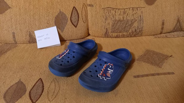 29-es gyerek dinó minta kerti klumpa ( 29 ) papucs